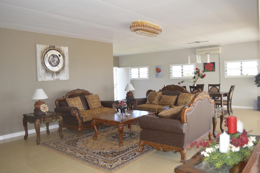 Villa Ishadora นูคูอาโลฟา ภายนอก รูปภาพ